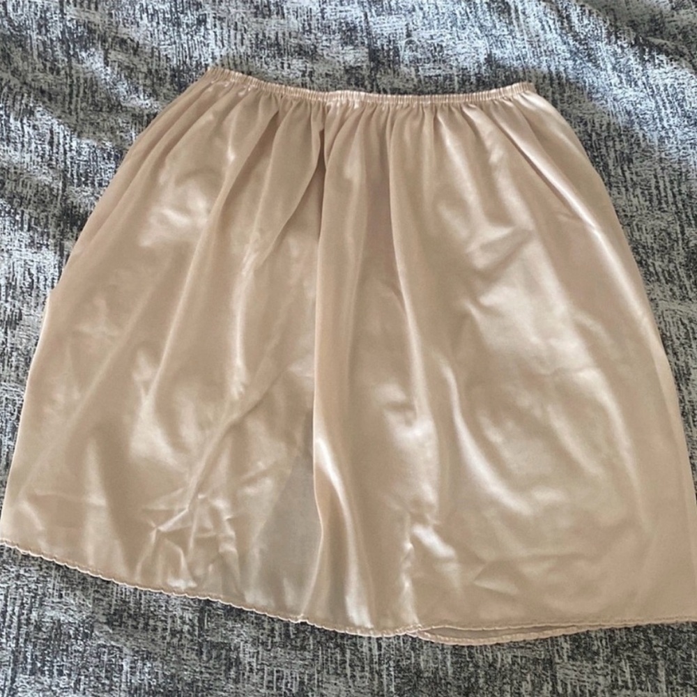 Wonder Maid Vintage Nude Slip Size Medium